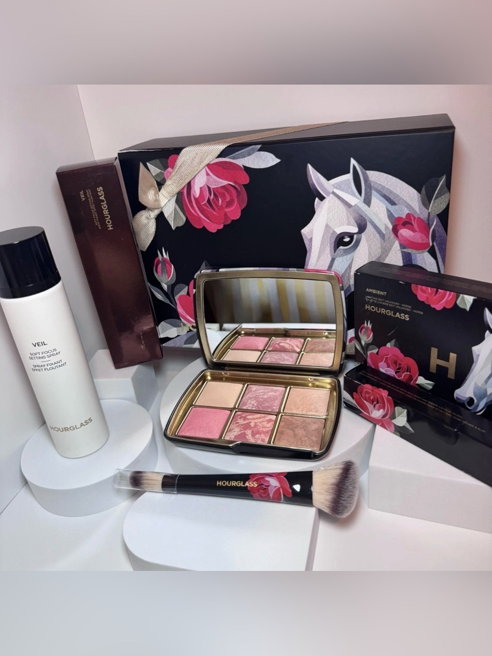 Hourglass Ambient Lighting Palette – Pink, Rose & Gold Tones